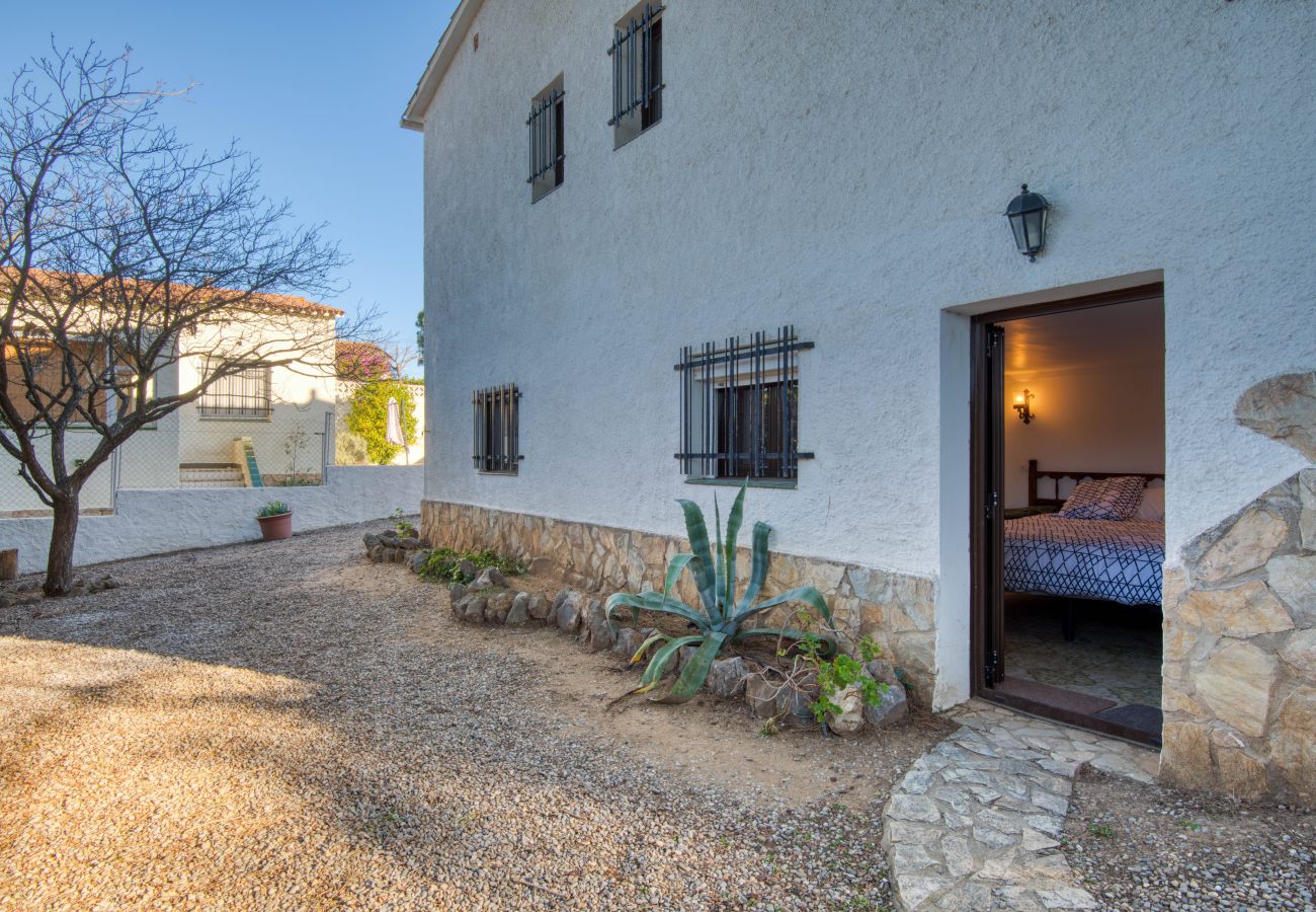 Casa en L'Escala - ALMODOVAR