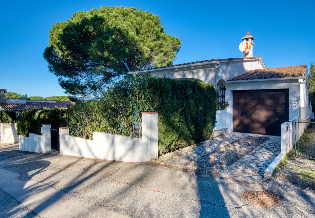 Casa en L'Escala - ALMODOVAR