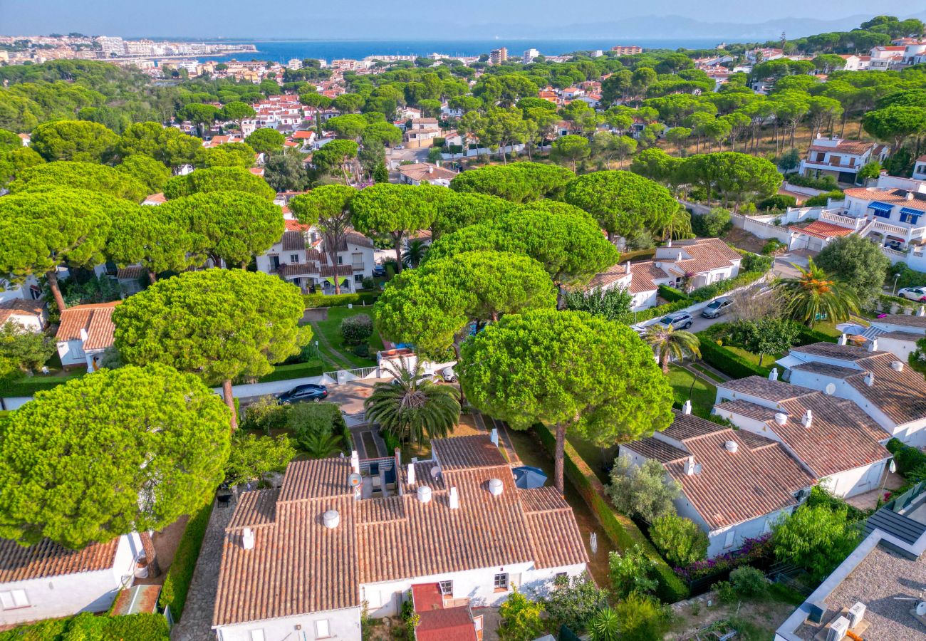 Casa en L'Escala - ZOYLA