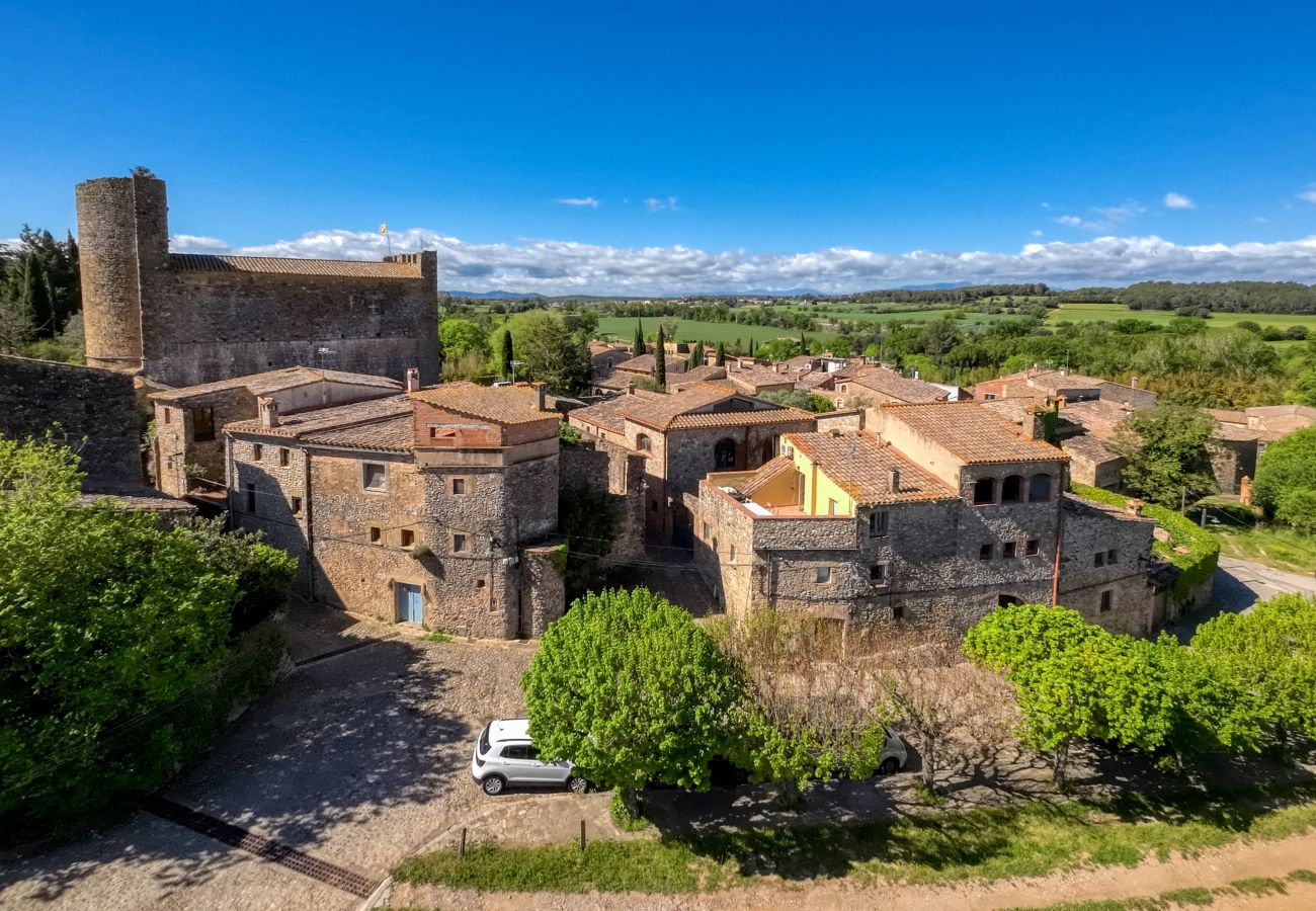 Casa en Camallera - CAN PARRALETS