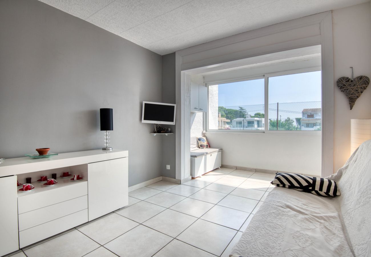 Apartament en Escala - SANTANA 8