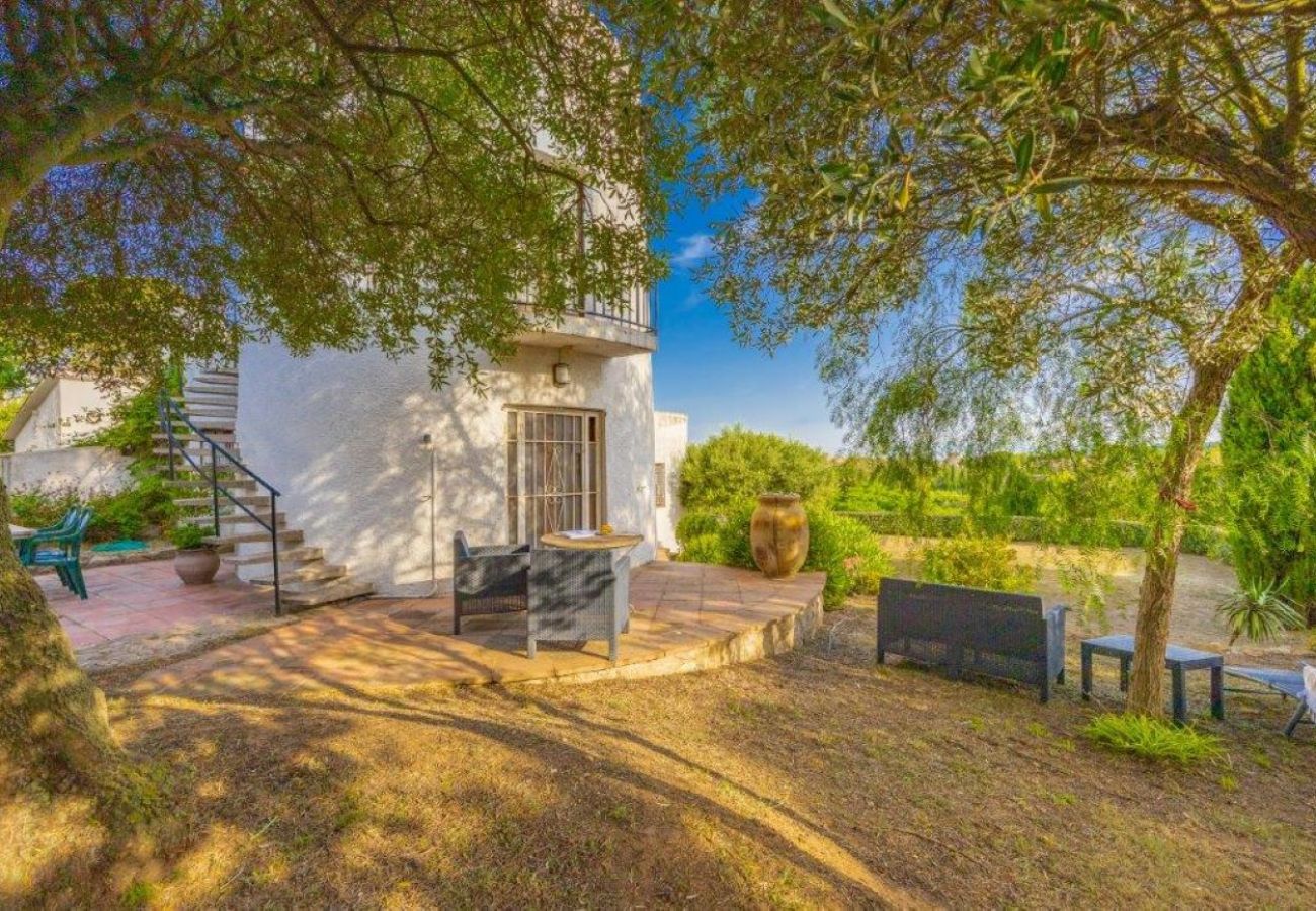 Ferienhaus in Escala - RODONA