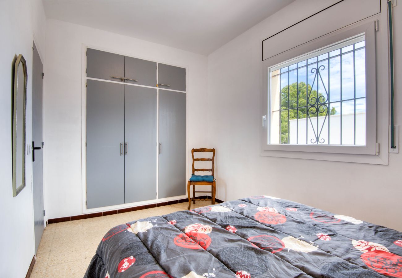 Apartment in L'Escala - ROMERAL