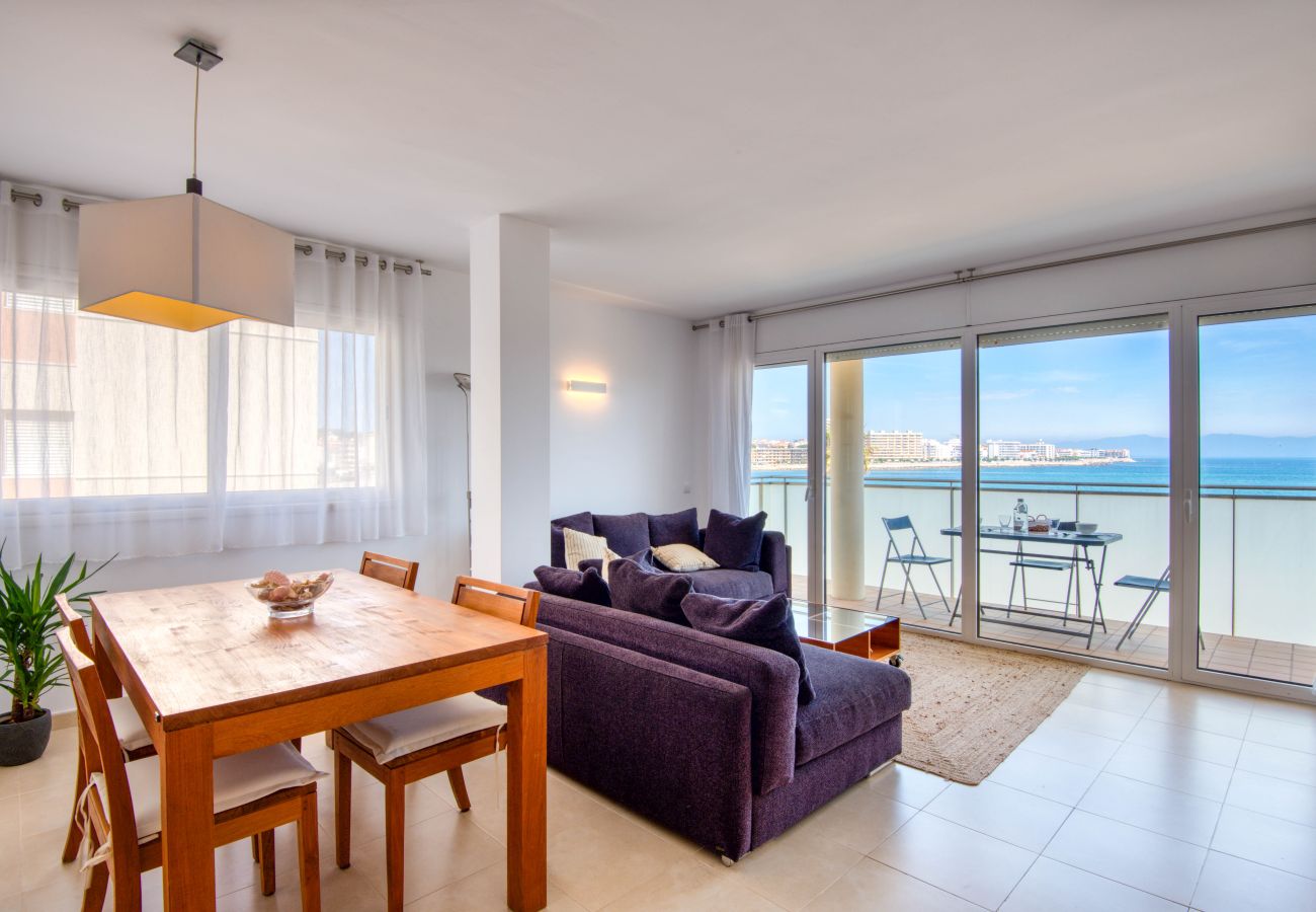 Apartment in L'Escala - LOLA