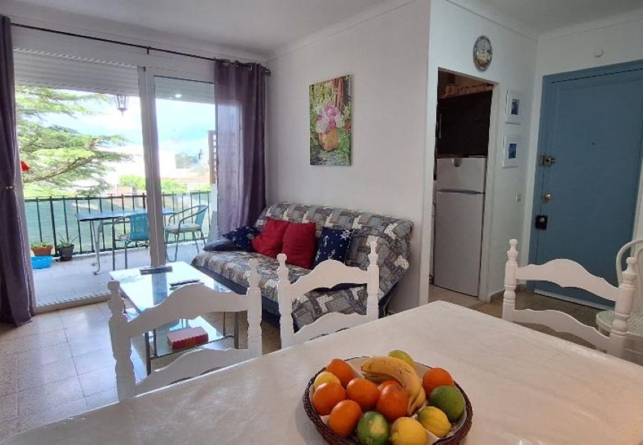 Apartment in Escala - ROMANÍ