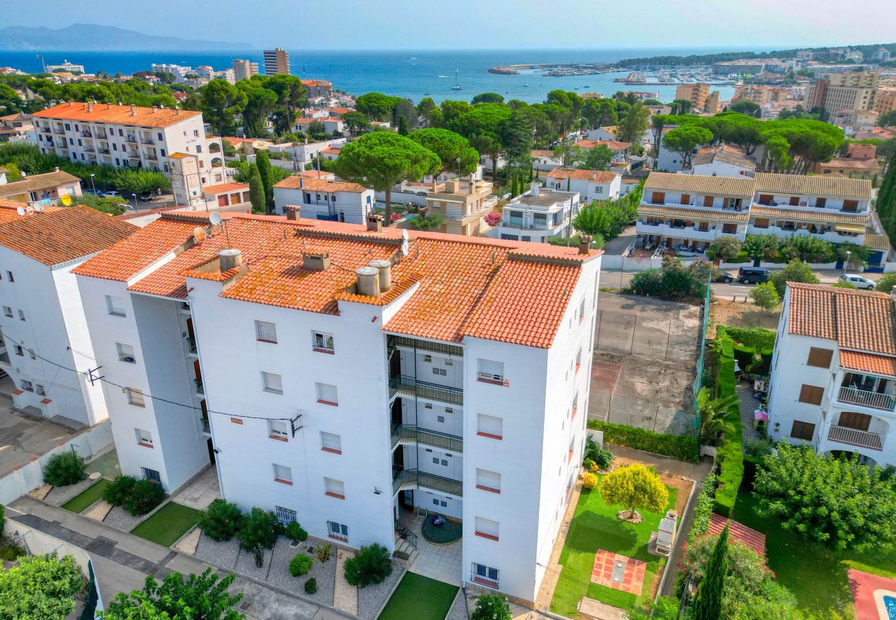 Apartment in Escala - SANTANA 8